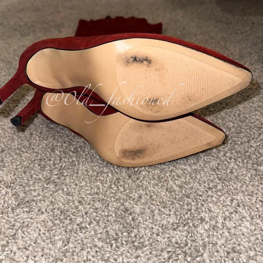 ZARA Bloggers Fav Suede Boots